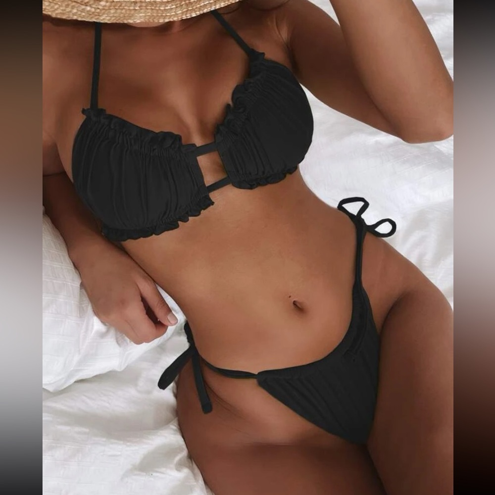 Sexy frill trim ruched bikini swimsuit